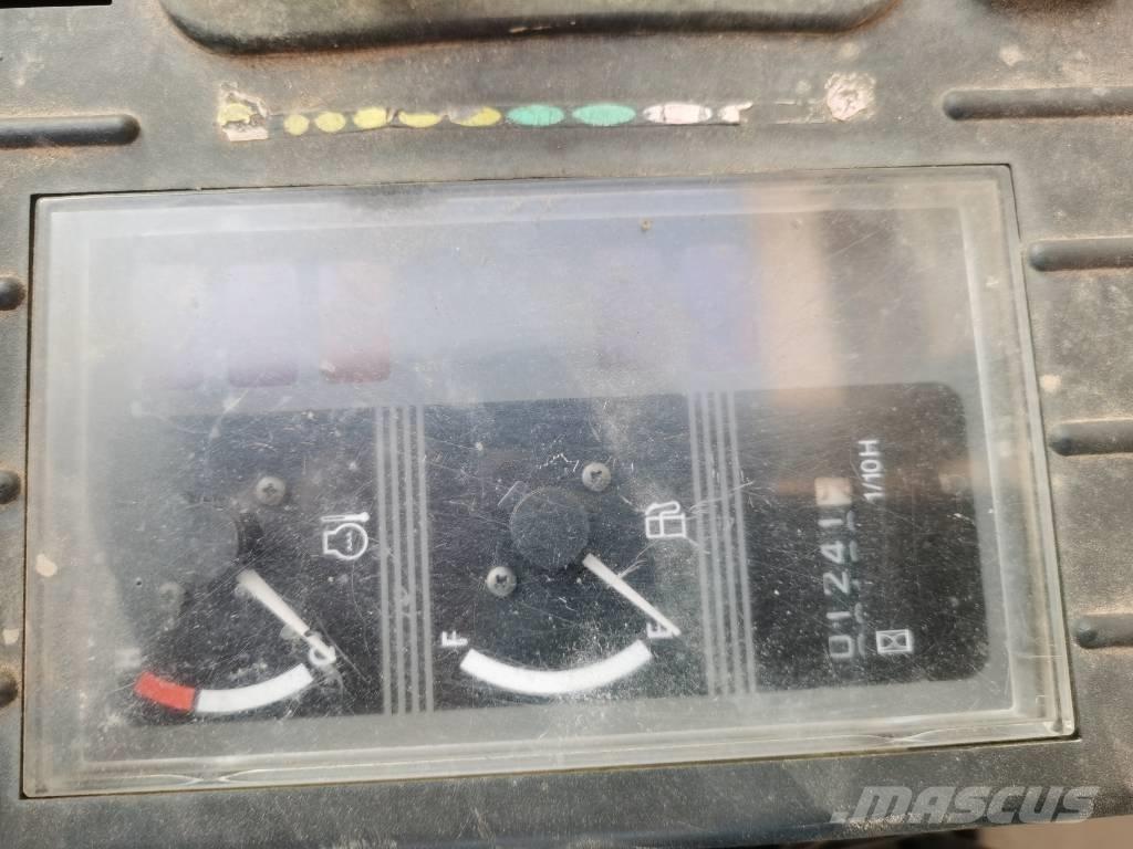  日立 1.7 소형 굴삭기 7톤 미만