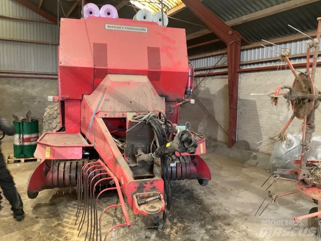 Massey Ferguson 190 각형 곤포기