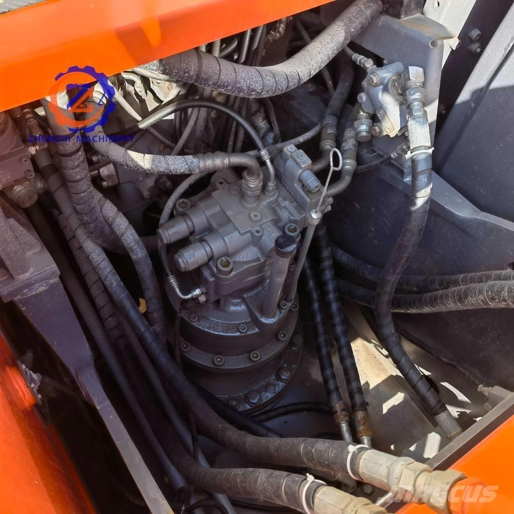 Hitachi ZX 200 LC 대형 굴삭기 29톤 이상