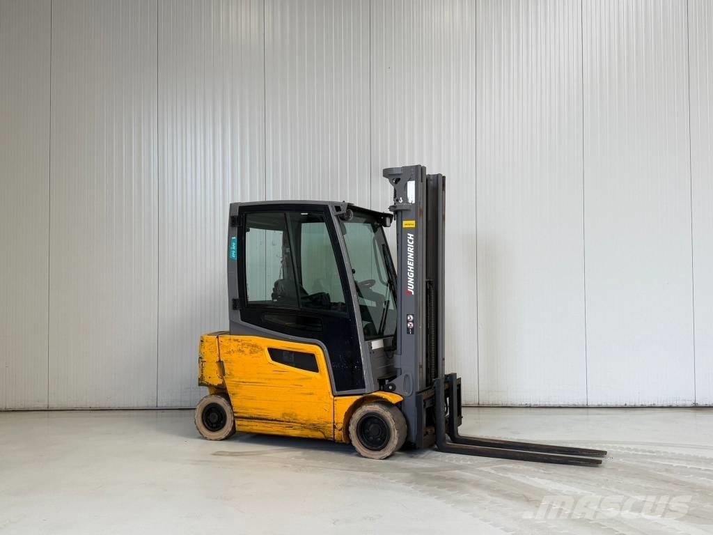 Jungheinrich EFG320 전동 지게차