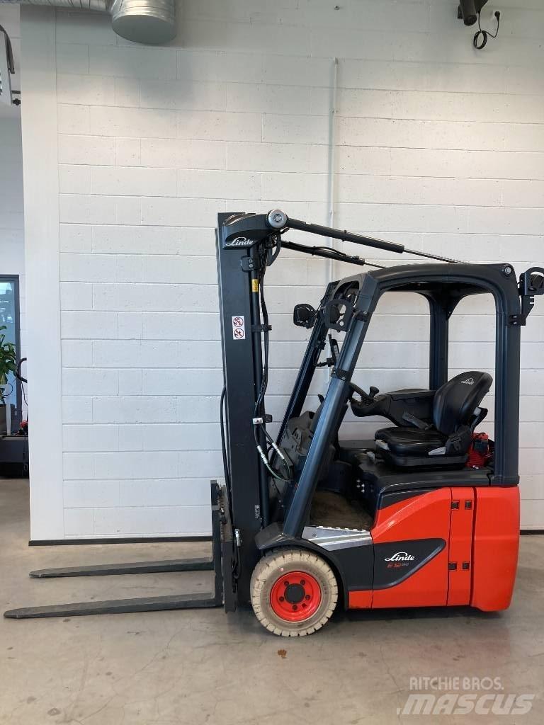 Linde E12/386 전동 지게차