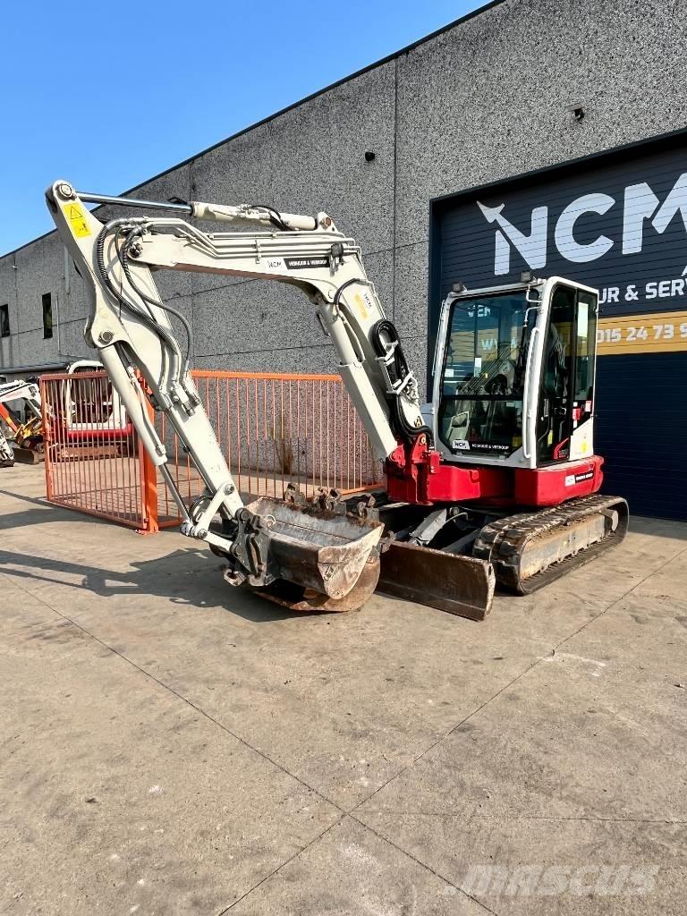 Takeuchi TB 257 FR 소형 굴삭기 7톤 미만