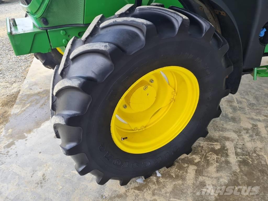 John Deere 6110 M 트랙터