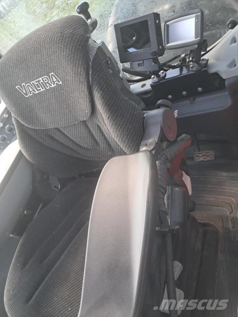 Valtra T 174 원목 하베스터