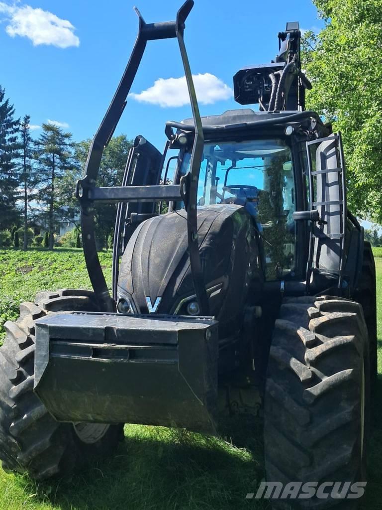 Valtra T 174 원목 하베스터
