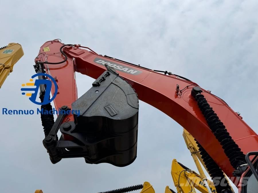 Doosan DX 340 대형 굴삭기 29톤 이상