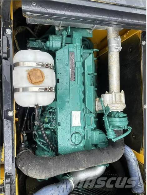 Volvo EC210D 대형 굴삭기 29톤 이상