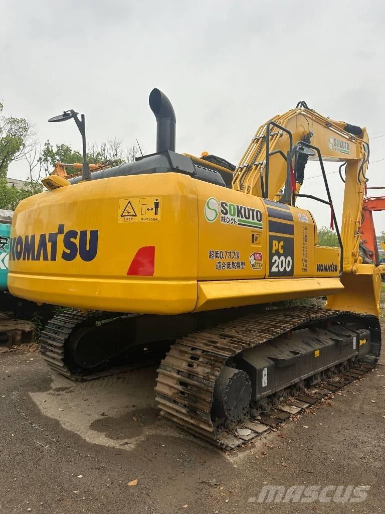 Komatsu PC 200-8 대형 굴삭기 29톤 이상