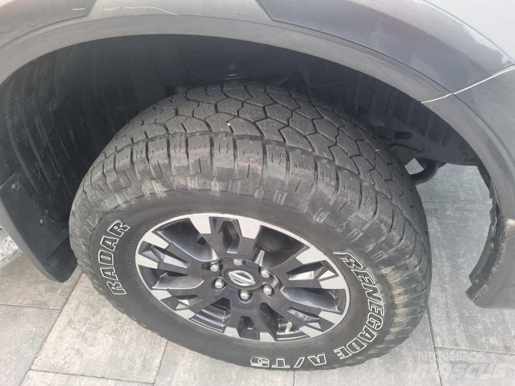 Nissan TITAN XD PRO 픽업/드롭사이드