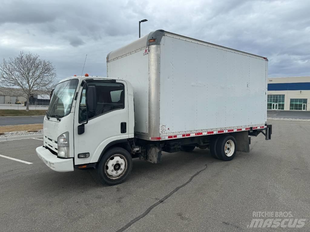 Isuzu NRR 패널 화물차