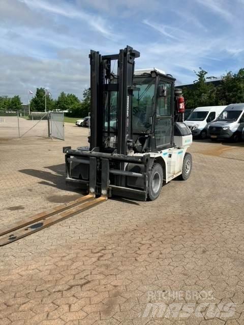 UniCarriers DX60-5 디젤 지게차
