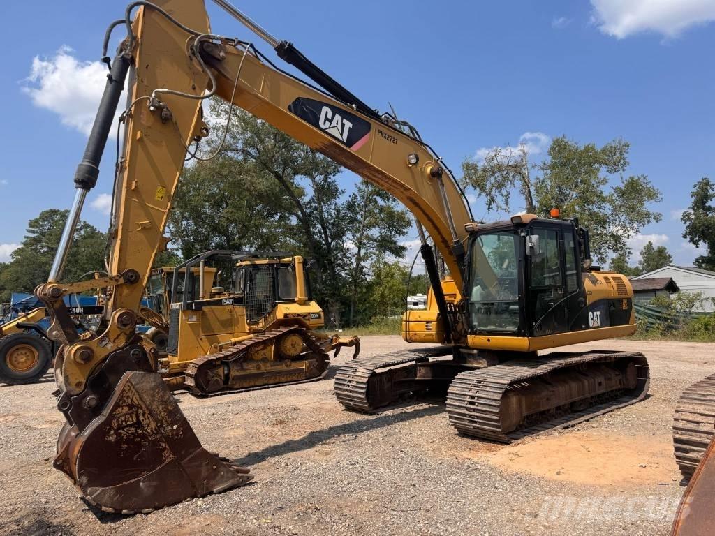 CAT 320 D L 대형 굴삭기 29톤 이상