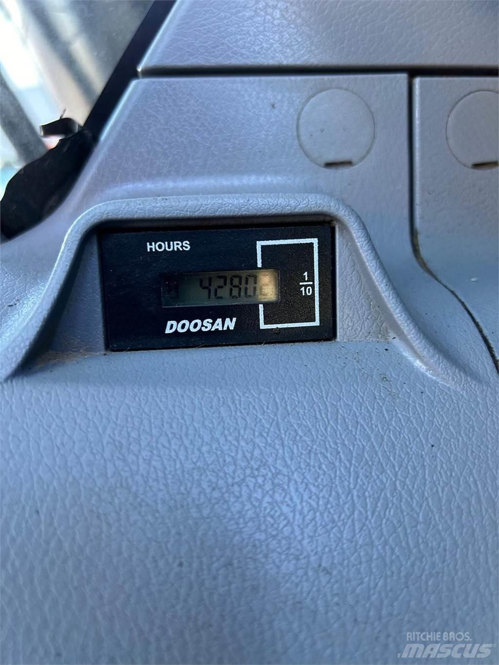 Doosan DX340LC-5 대형 굴삭기 29톤 이상