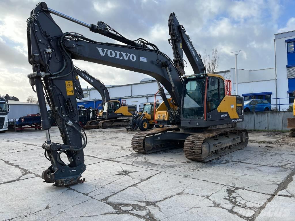Volvo EC220EL 대형 굴삭기 29톤 이상