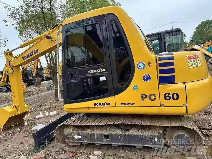 Komatsu PC 60 대형 굴삭기 29톤 이상