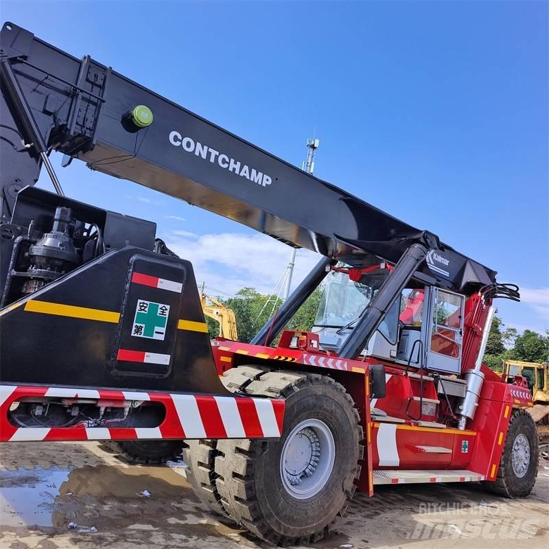 Kalmar DRF 450 리치 스태커