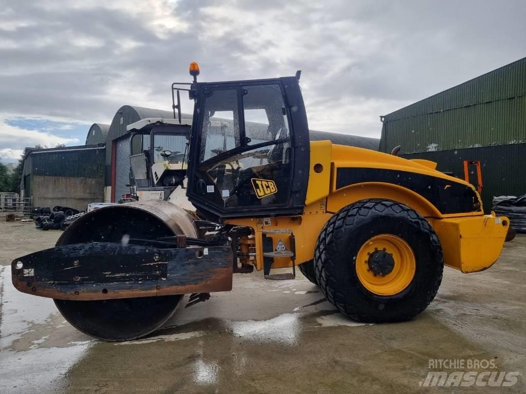 JCB Vibromax VM 146 토양 다짐기