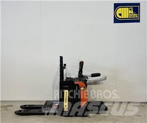 BT Truck LPE220 로우 리프터(승강대 포함)