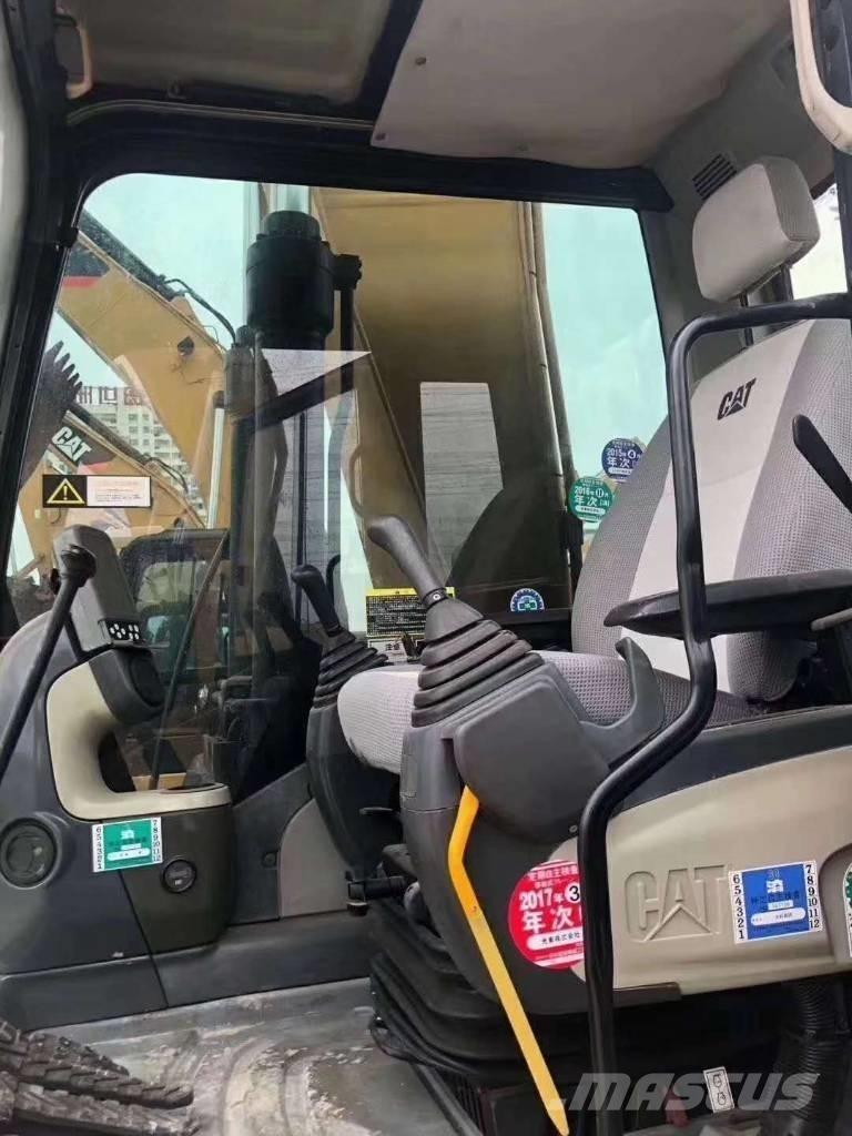 CAT 323 D 대형 굴삭기 29톤 이상