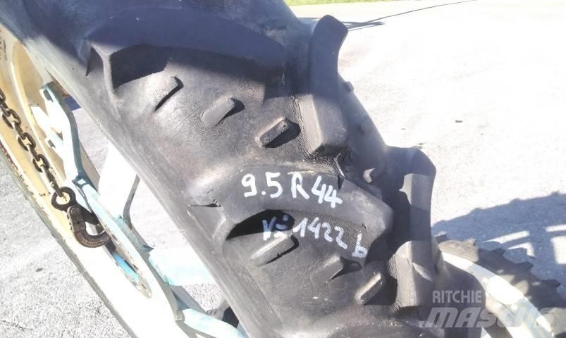 BKT 9.5R44 타이어, 휠 및 림