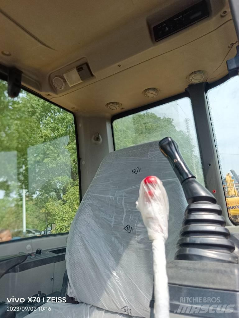 Volvo EC80D 대형 굴삭기 29톤 이상