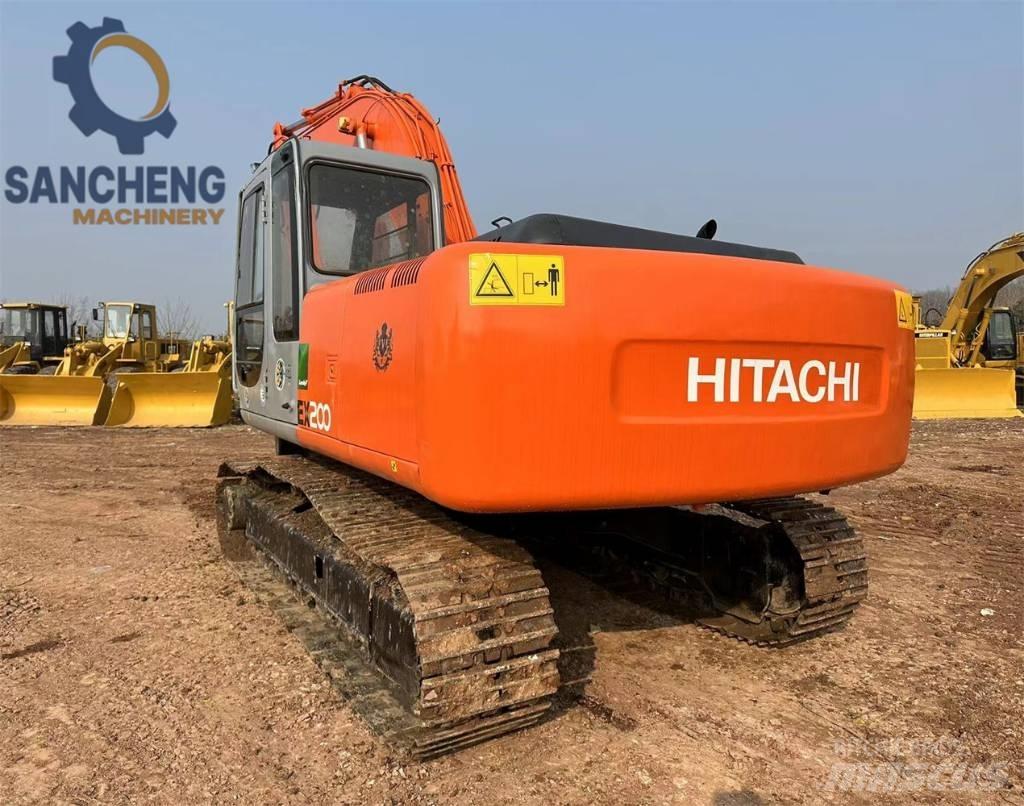 Hitachi EX 200 대형 굴삭기 29톤 이상