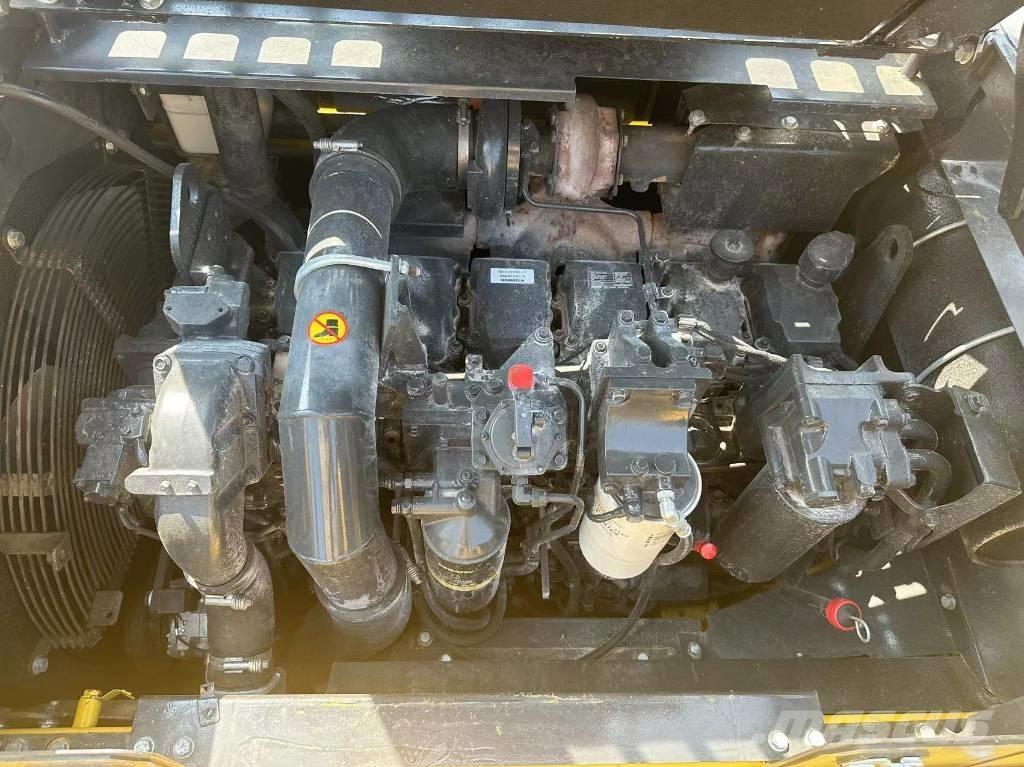 Komatsu PC 400 대형 굴삭기 29톤 이상