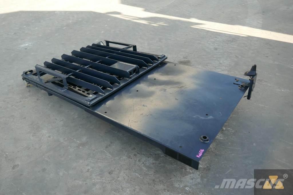 CAT 357-4102 캐빈 및 인테리어