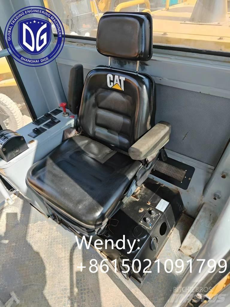CAT CAT140K 그레이더