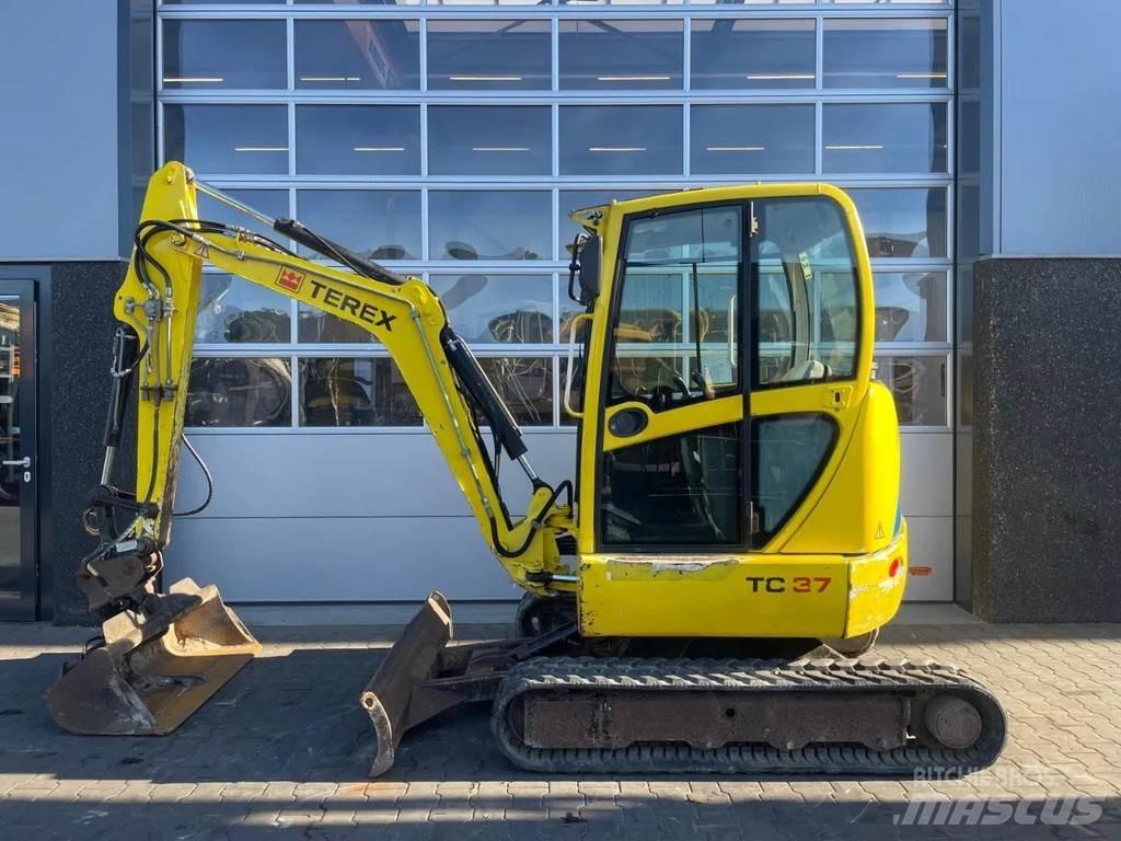 Terex TC37 소형 굴삭기 7톤 미만