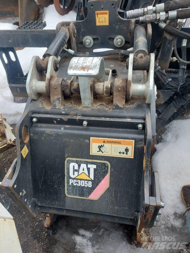 CAT PC305B 아스팔트 분할 기계