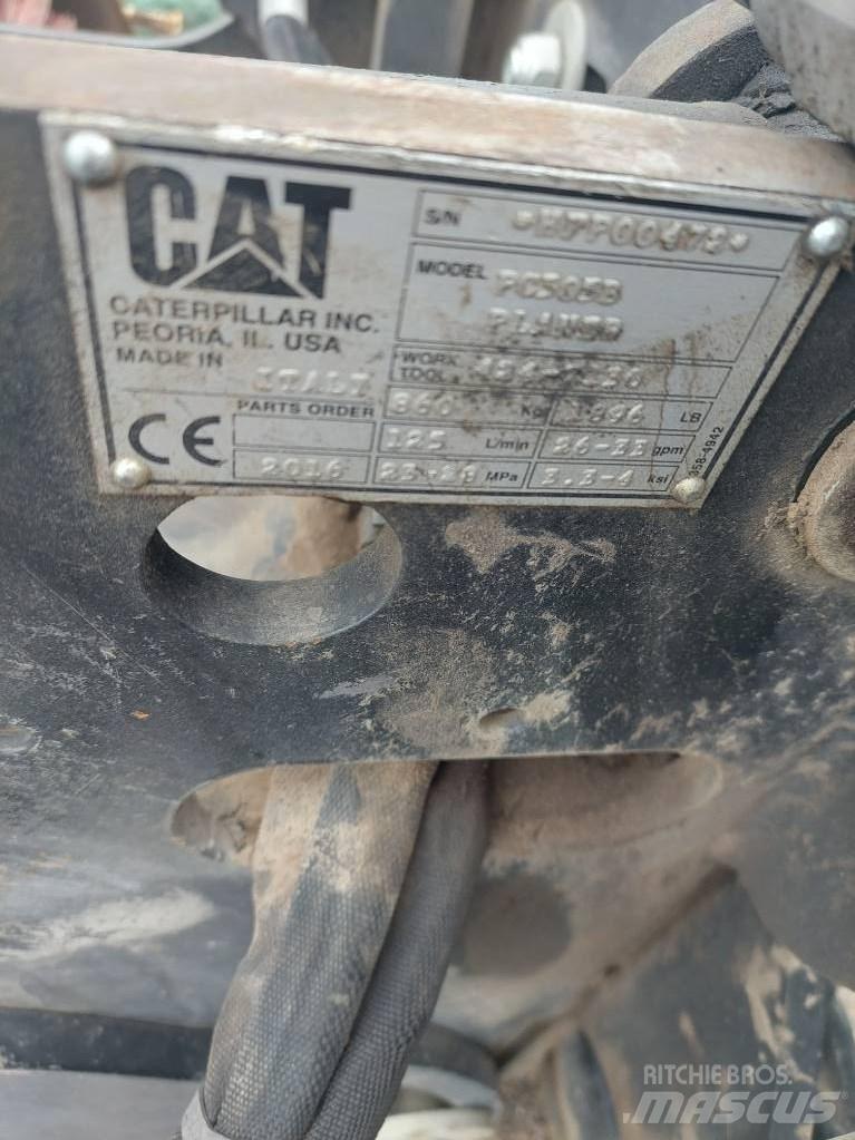 CAT PC305B 아스팔트 분할 기계