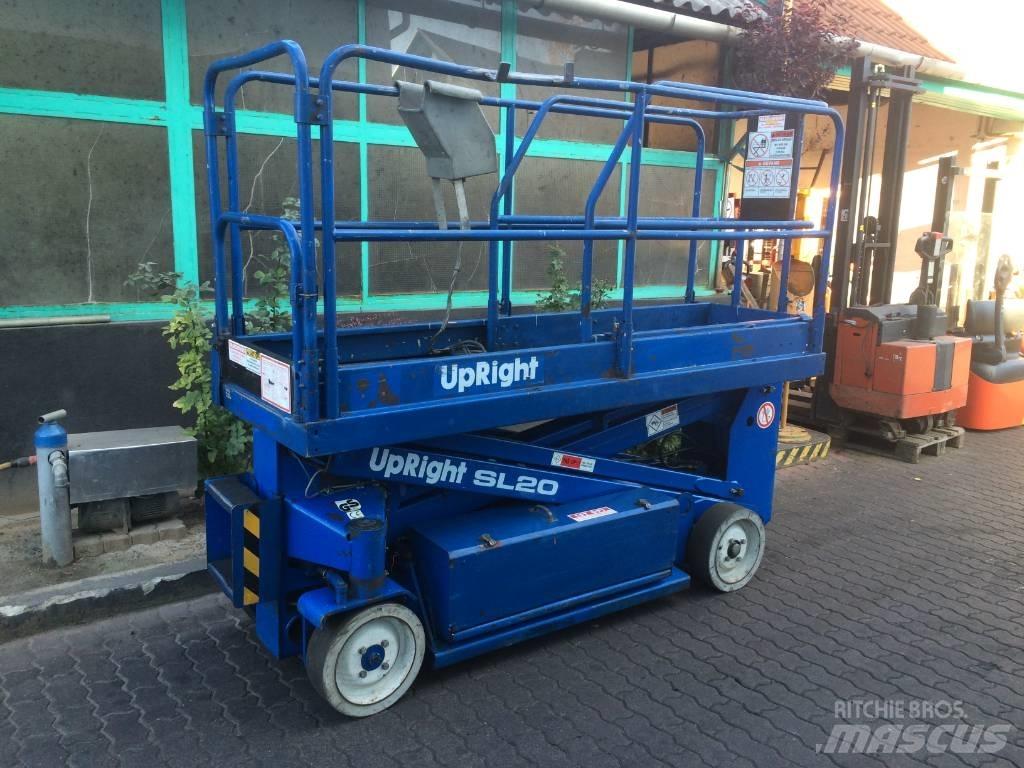 UpRight SL20    V-2784 인원/화물 앨리베이터