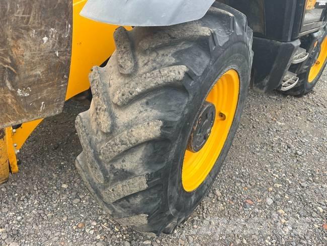 JCB 540-140 텔러 핸들러