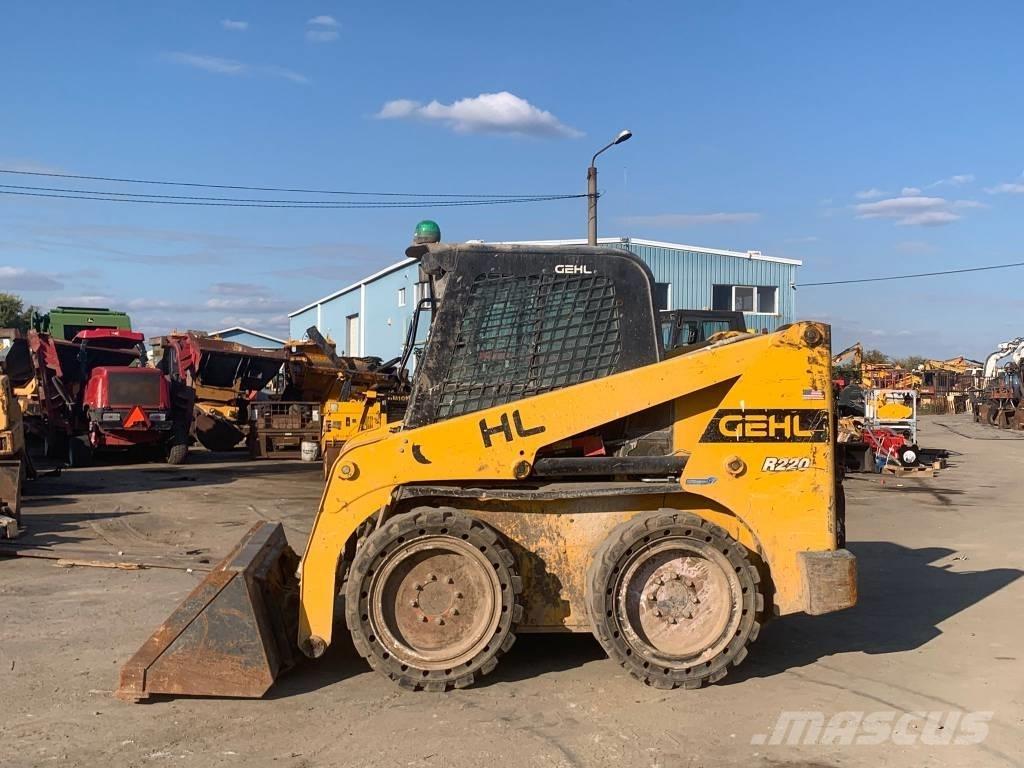 Gehl R 220  스키드로더