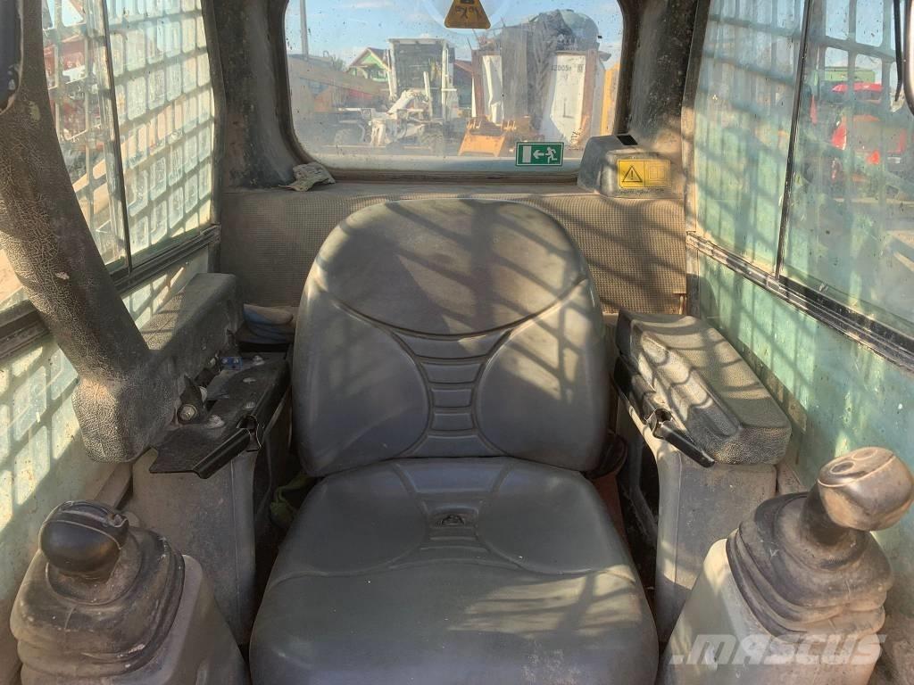 Gehl R 220  스키드로더