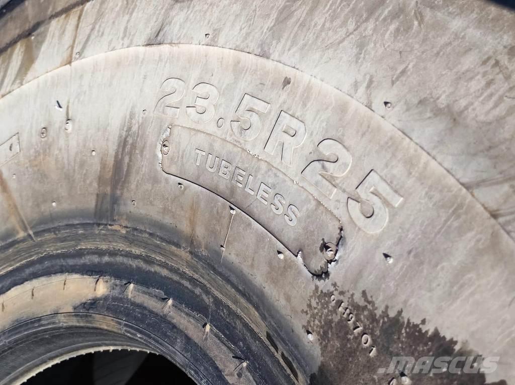  23.5 R25 TYERS 타이어, 휠 및 림