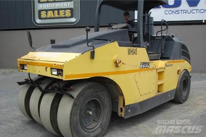 Bomag BW27RH 콤비 롤러