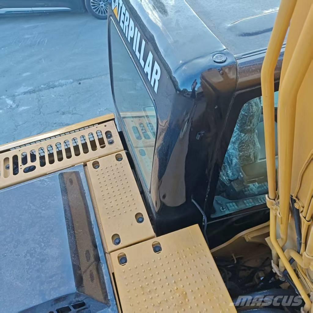 CAT 312 D 대형 굴삭기 29톤 이상