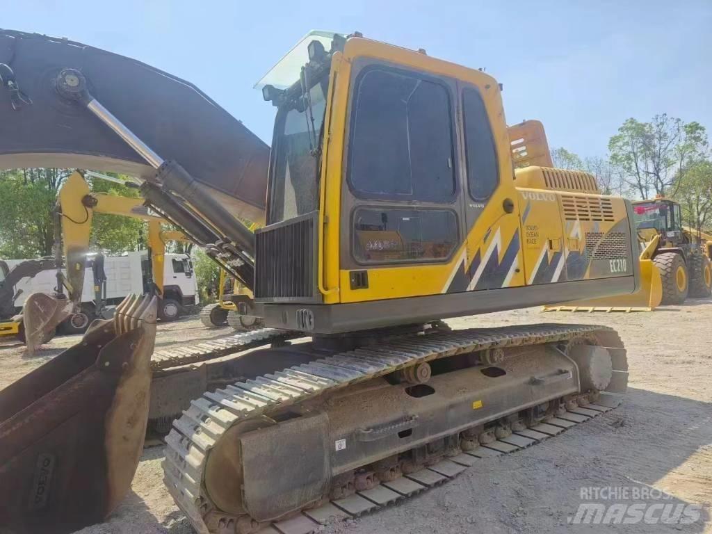 Volvo EC 210 대형 굴삭기 29톤 이상