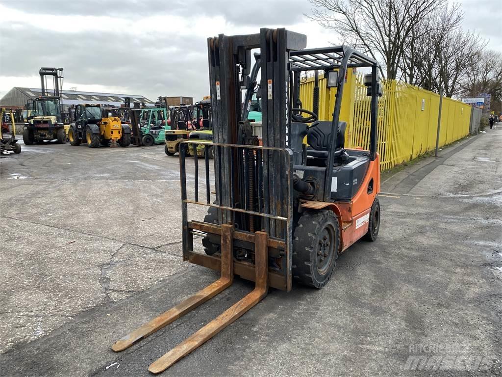 Doosan D25S-5 디젤 지게차