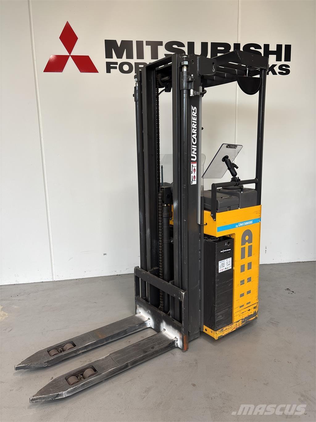 Atlet A160 보행식 리치 지게차