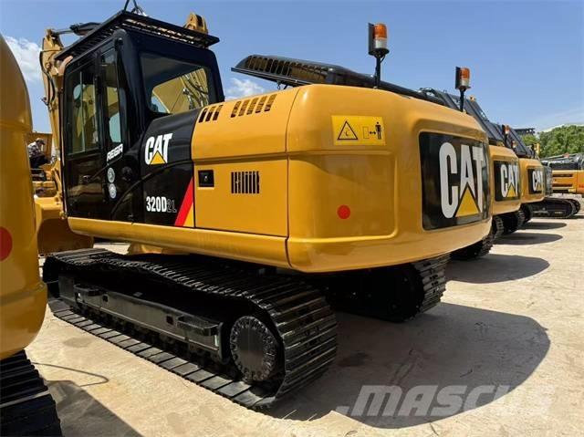 CAT 320 D 대형 굴삭기 29톤 이상