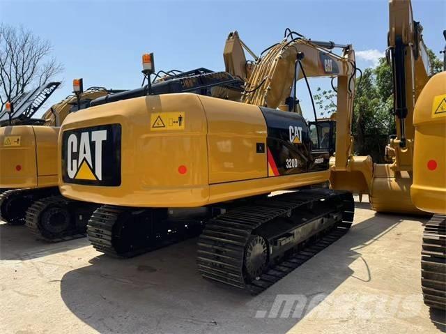 CAT 320 D 대형 굴삭기 29톤 이상