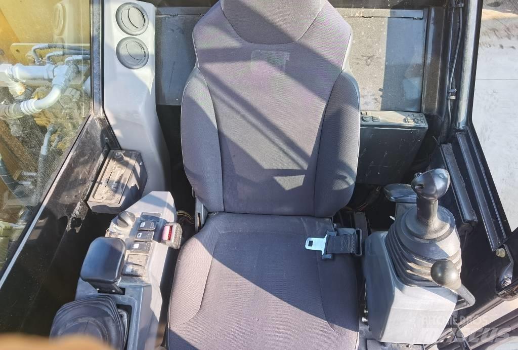 CAT 307E 대형 굴삭기 29톤 이상