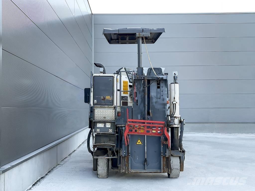 Wirtgen W 100 F 아스팔트 콜드 밀링 기계