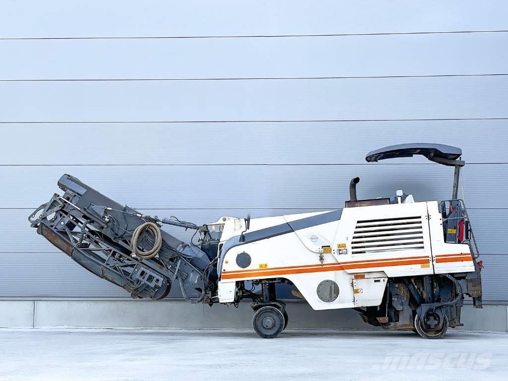 Wirtgen W 100 F 아스팔트 콜드 밀링 기계