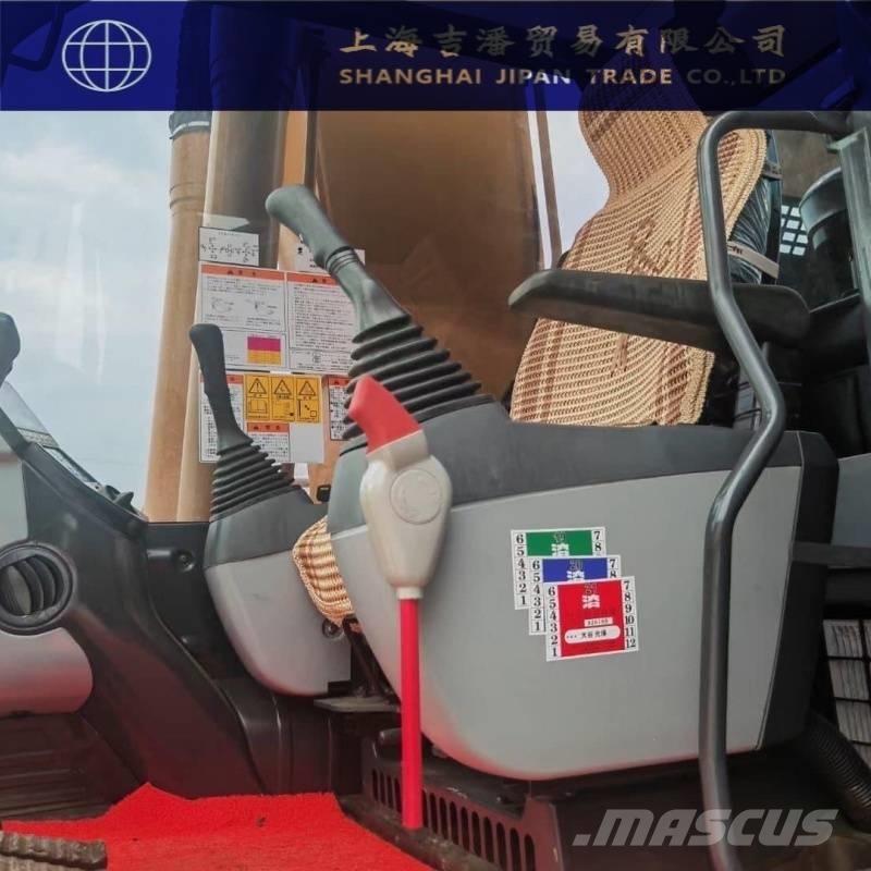 Komatsu PC 240 대형 굴삭기 29톤 이상