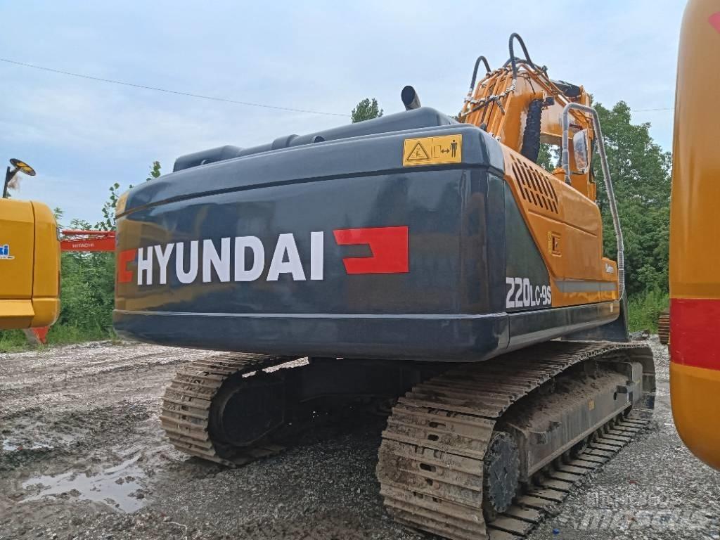 Hyundai R220-9S 대형 굴삭기 29톤 이상