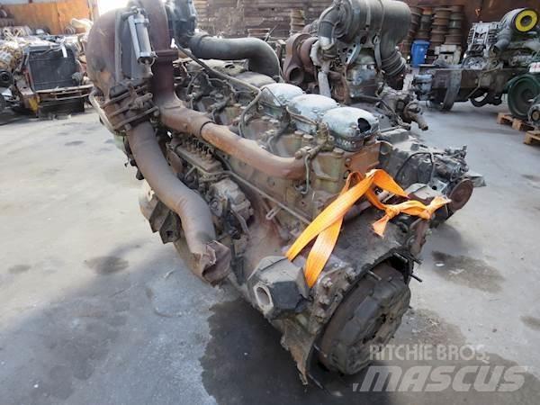 Volvo TD100A 엔진